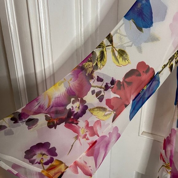 Nightie/nightgown Set in Gorgeous Floral Pattern Size M/L - Picture 4 of 8